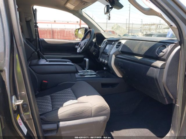2019 TOYOTA TUNDRA 5TFUY5F13KX829842 Photo 4