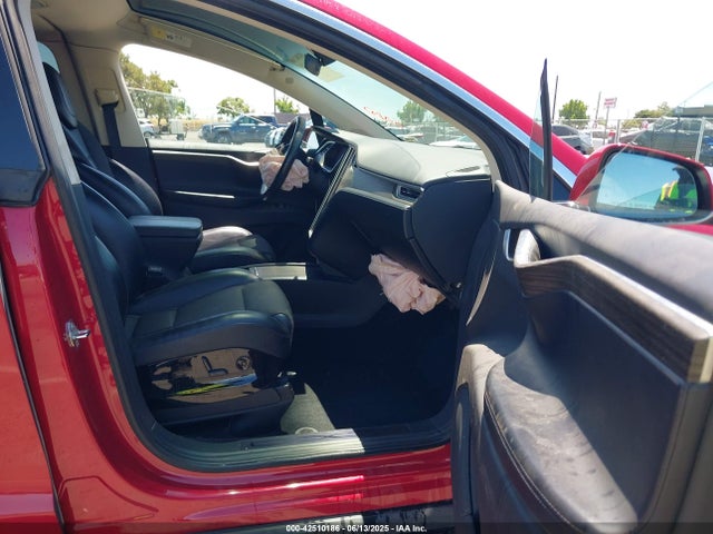2016 TESLA MODEL X 5YJXCAE27GF009182 Photo 4