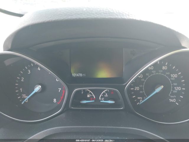 1FMCU0JD2HUA74328 Ford Escape Titanium