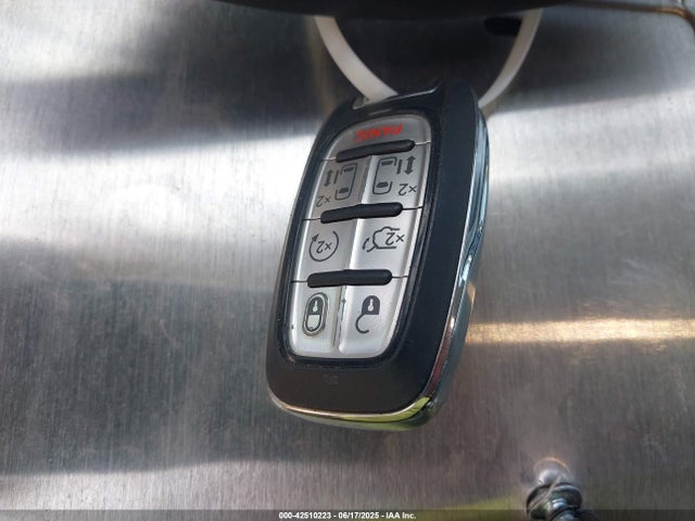 2C4RC1L73NR151294 Chrysler Pacifica