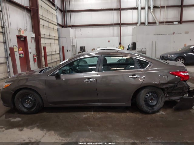 1N4AL3AP2GN308329 Nissan 2016