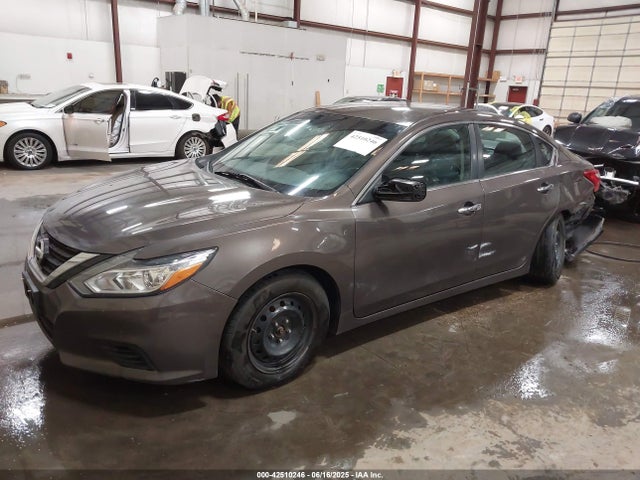 1N4AL3AP2GN308329 Nissan 2016