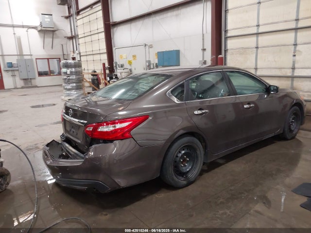 1N4AL3AP2GN308329 Nissan 2016