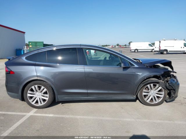 5YJXCAE25GF001758 Tesla MODEL X