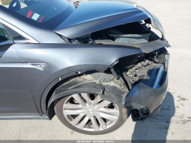 5YJXCAE25GF001758 Tesla MODEL X