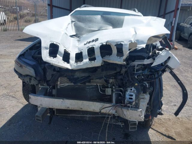 1C4PJMCB0KD161976 Jeep Cherokee Latitude 4x4