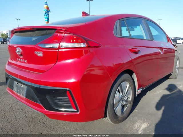 2019 HYUNDAI IONIQ HYBRID KMHC65LC3KU130831 Photo 3