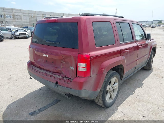 Jeep 2016 2016 1C4NJPFB9GD649884 Image 4