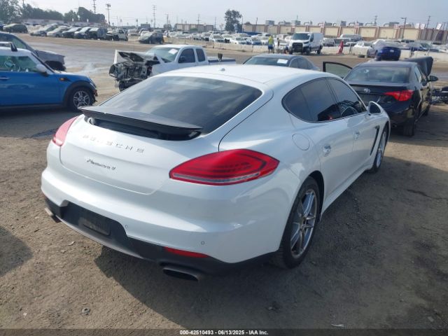 2016 PORSCHE PANAMERA WP0AA2A73GL000446 Photo 3