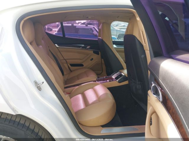 2016 PORSCHE PANAMERA WP0AA2A73GL000446 Photo 7