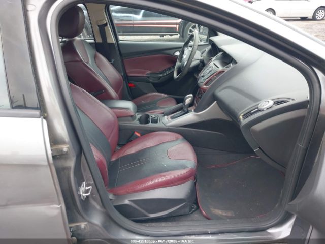 1FADP3K24EL302383 Ford FOCUS SE