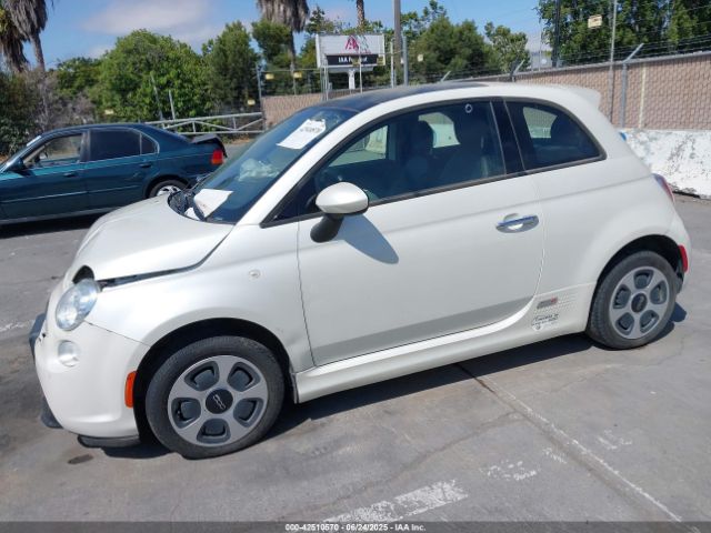 2014 FIAT 500E 3C3CFFGE5ET208454 Photo 1