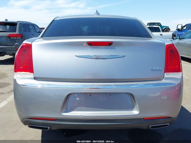 Chrysler 2017 2017 2C3CCAAG8HH570457 Image 16