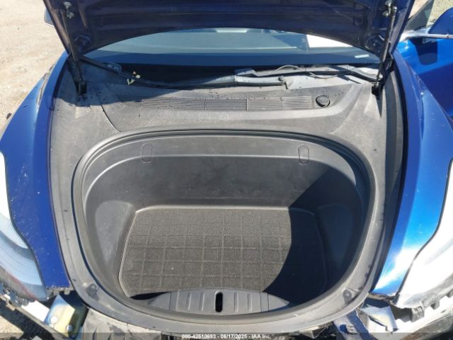2018 TESLA MODEL 3 5YJ3E1EBXJF092106 Photo 9