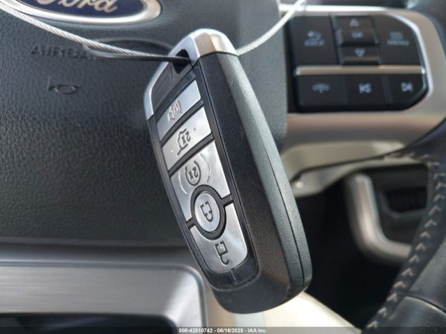 1FMJU1H83REA52243 Ford Expedition Xlt