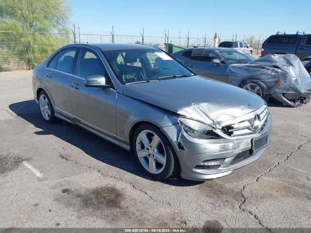 42510760 :رقم المزاد ، WDDGF8BB0BR180286 vin ، 2011 Mercedes-benz C 300 Luxury 4matic/sport 4matic مزاد بيع