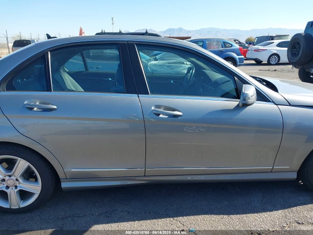 42510760 :رقم المزاد ، WDDGF8BB0BR180286 vin ، 2011 Mercedes-benz C 300 Luxury 4matic/sport 4matic مزاد بيع