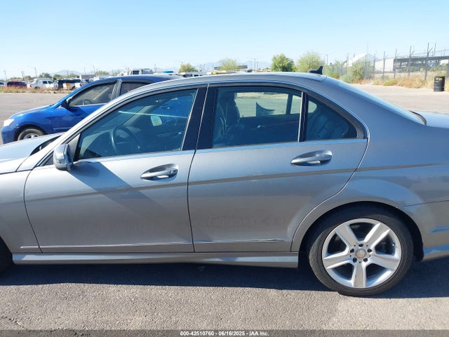 42510760 :رقم المزاد ، WDDGF8BB0BR180286 vin ، 2011 Mercedes-benz C 300 Luxury 4matic/sport 4matic مزاد بيع