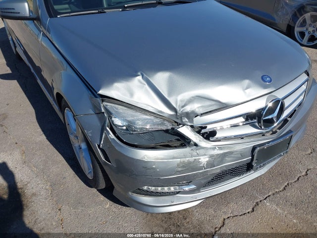 42510760 :رقم المزاد ، WDDGF8BB0BR180286 vin ، 2011 Mercedes-benz C 300 Luxury 4matic/sport 4matic مزاد بيع