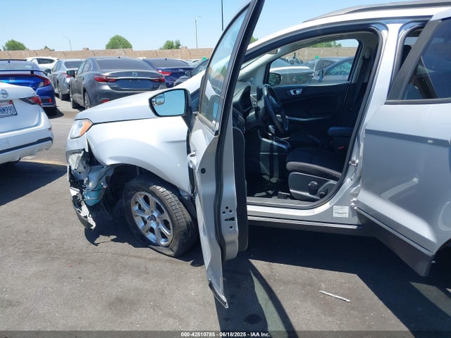 MAJ3P1TEXJC222623 Ford 2018