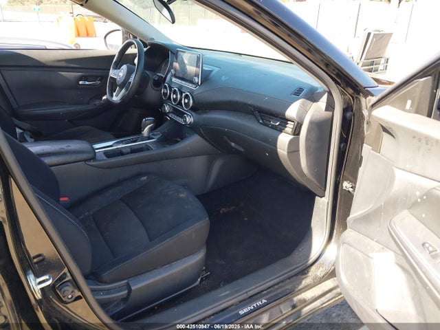 3N1AB8CV4MY292173 Nissan Sentra