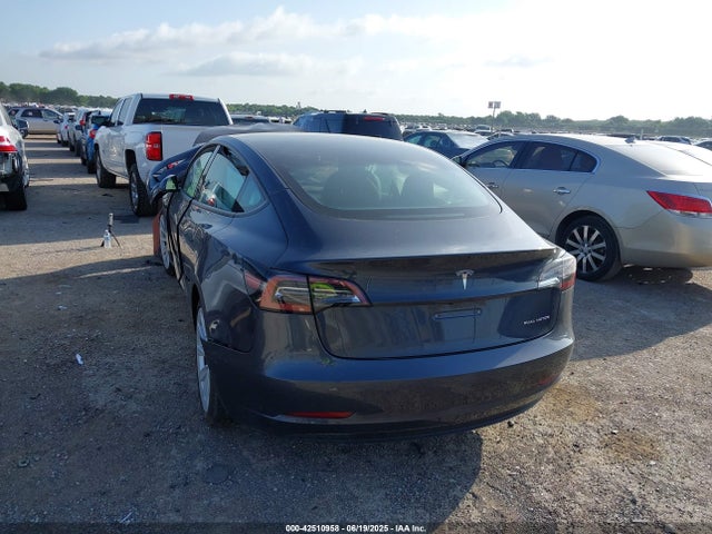 2021 TESLA MODEL 3 5YJ3E1EB1MF077420 Photo 2