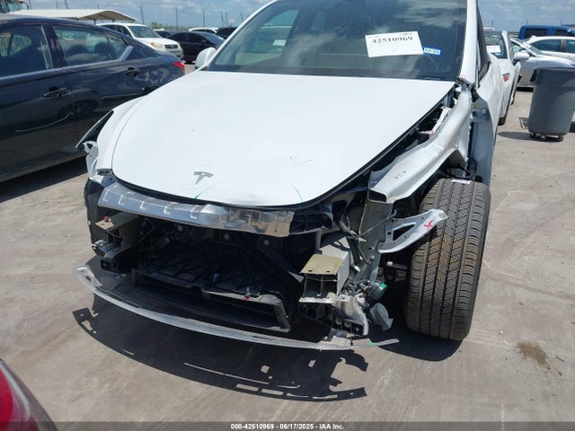 2021 TESLA MODEL Y 5YJYGDEE9MF269826 Photo 5