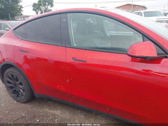 2021 Tesla Model Y Long Range Dual Motor All-wheel Drive მანქანა იყიდება აუქციონზე, vin: 5YJYGDEE3MF092447, აუქციონის ნომერი: 42511000