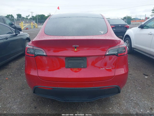 2021 Tesla Model Y Long Range Dual Motor All-wheel Drive მანქანა იყიდება აუქციონზე, vin: 5YJYGDEE3MF092447, აუქციონის ნომერი: 42511000
