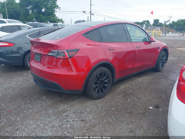 2021 Tesla Model Y Long Range Dual Motor All-wheel Drive მანქანა იყიდება აუქციონზე, vin: 5YJYGDEE3MF092447, აუქციონის ნომერი: 42511000