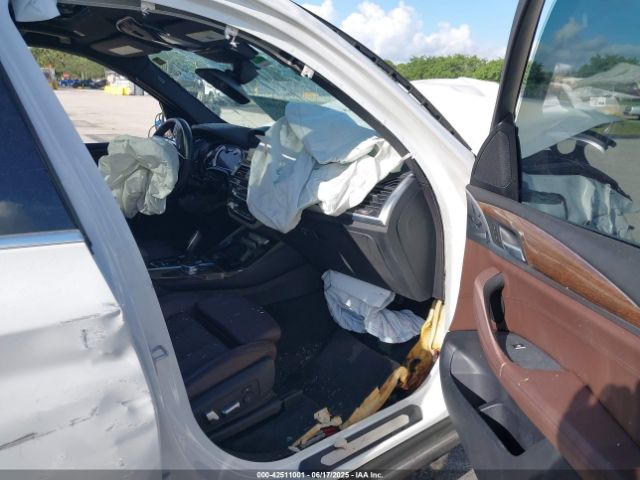 2018 BMW X3 5UXTR9C50JLC77330 Photo 4