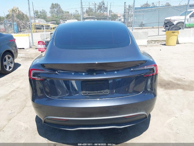 5YJ3E1EA5RF754824 Tesla 2024
