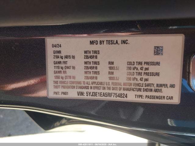 5YJ3E1EA5RF754824 Tesla 2024