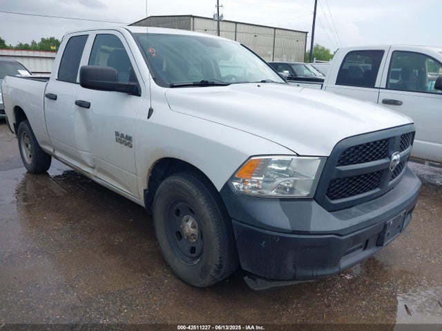 42511227 :رقم المزاد ، 1C6RR6FG2HS736109 vin ، 2017 Ram 1500 Tradesman Quad Cab 4x2 6'4 Box مزاد بيع