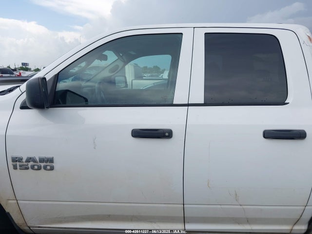 42511227 :رقم المزاد ، 1C6RR6FG2HS736109 vin ، 2017 Ram 1500 Tradesman Quad Cab 4x2 6'4 Box مزاد بيع