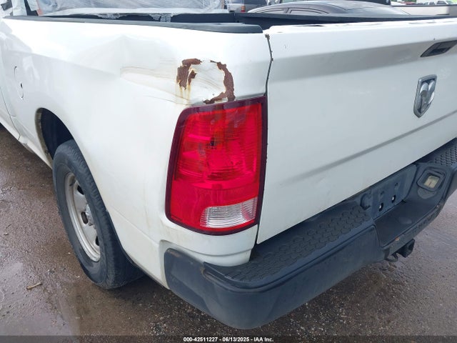 42511227 :رقم المزاد ، 1C6RR6FG2HS736109 vin ، 2017 Ram 1500 Tradesman Quad Cab 4x2 6'4 Box مزاد بيع