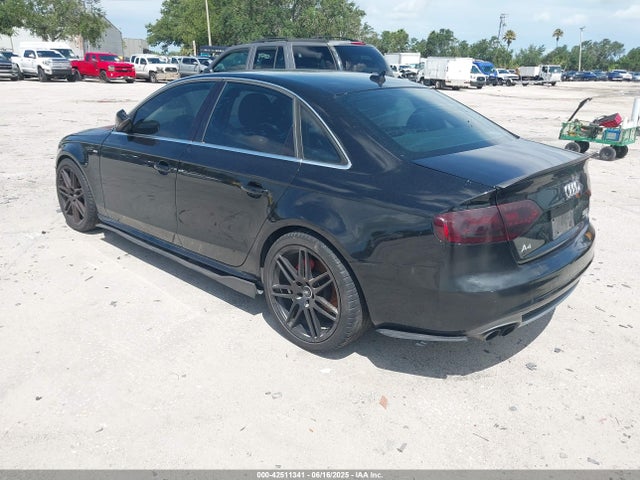 2011 AUDI A4 WAUMFAFL3BN024061 Photo 2