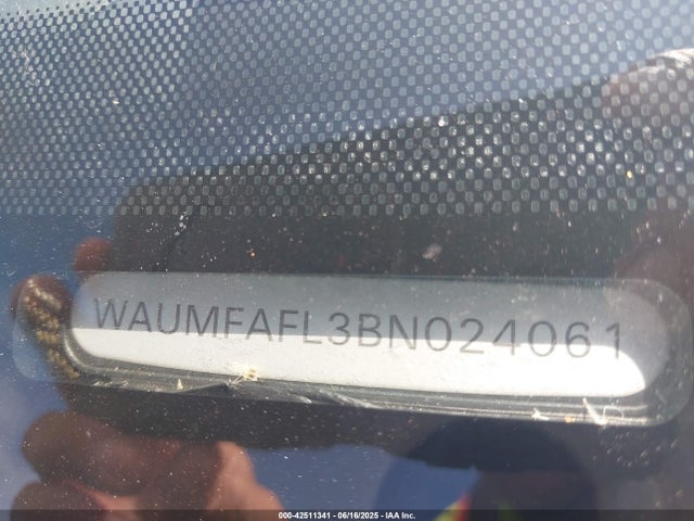 2011 AUDI A4 WAUMFAFL3BN024061 Photo 8
