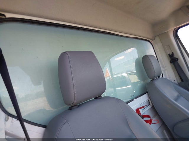 Ford 2018 2018 1FDBF8ZM3JKA71075 Image 8