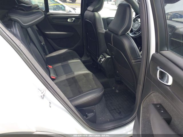 2021 VOLVO XC40 YV4162UM8M2467055 Photo 7
