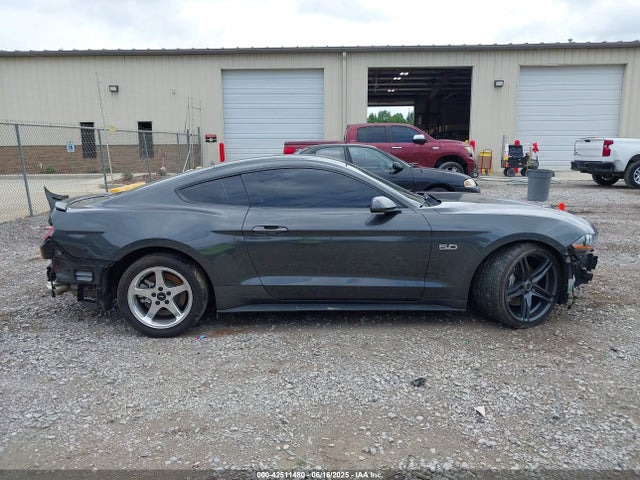 Ford 5.0l 4v premium fuel 2018 1FA6P8CF9J5171084 Image 14