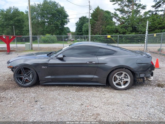 Ford 5.0l 4v premium fuel 2018 1FA6P8CF9J5171084 Image 15