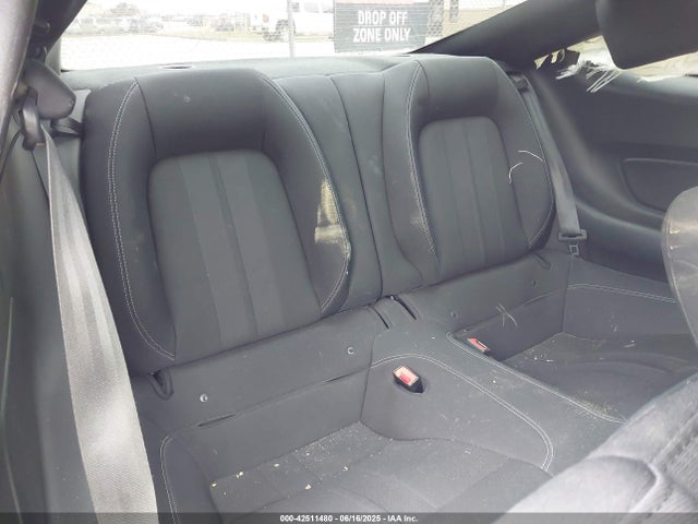 Ford 5.0l 4v premium fuel 2018 1FA6P8CF9J5171084 Image 8