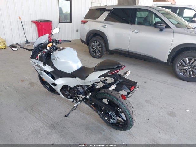 Kawasaki 2025 2025 ML5EXGG17SDA67552 Image 3