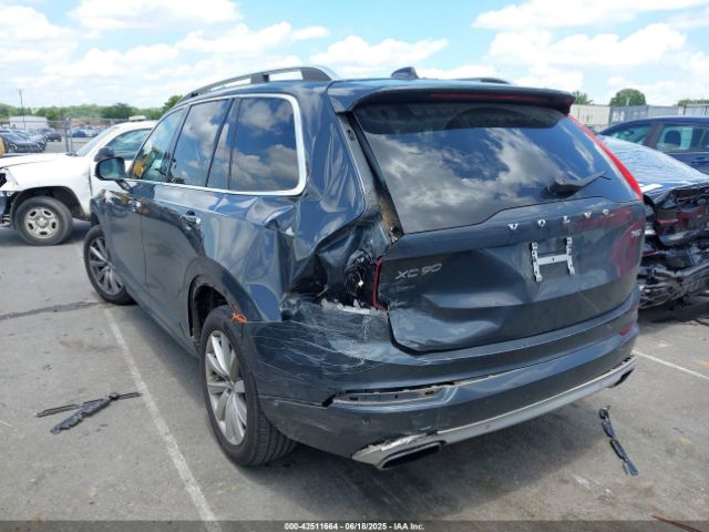 2016 VOLVO XC90 YV4A22PKXG1069975 Photo 2