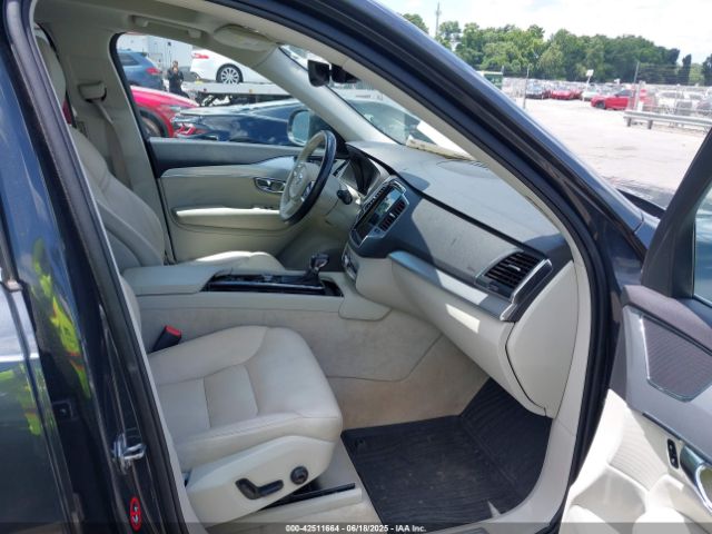 2016 VOLVO XC90 YV4A22PKXG1069975 Photo 4