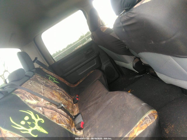 42511733 :رقم المزاد ، 3C6UR5CL0FG708948 vin ، 2015 Ram 2500 Tradesman مزاد بيع