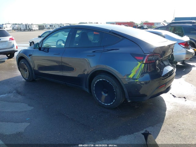 7SAYGDEE8RA288584 Tesla 2024