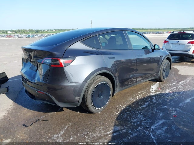7SAYGDEE8RA288584 Tesla 2024