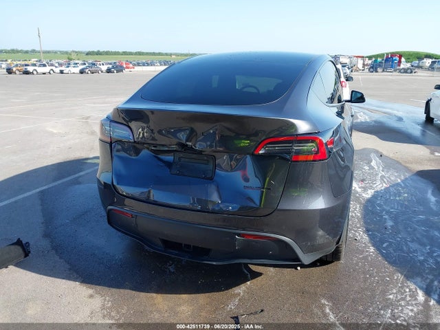 7SAYGDEE8RA288584 Tesla 2024